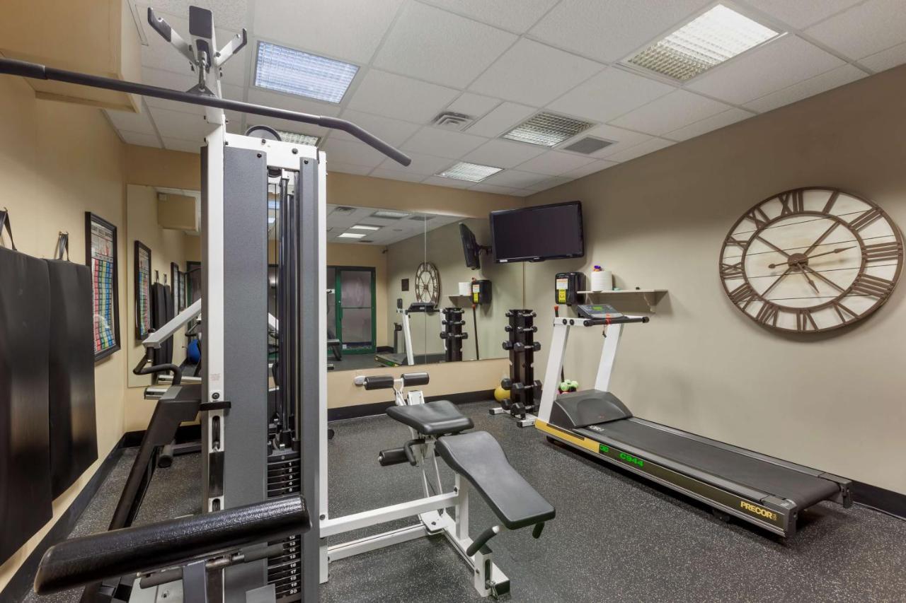 Best Western Plus Orillia Hotel Экстерьер фото