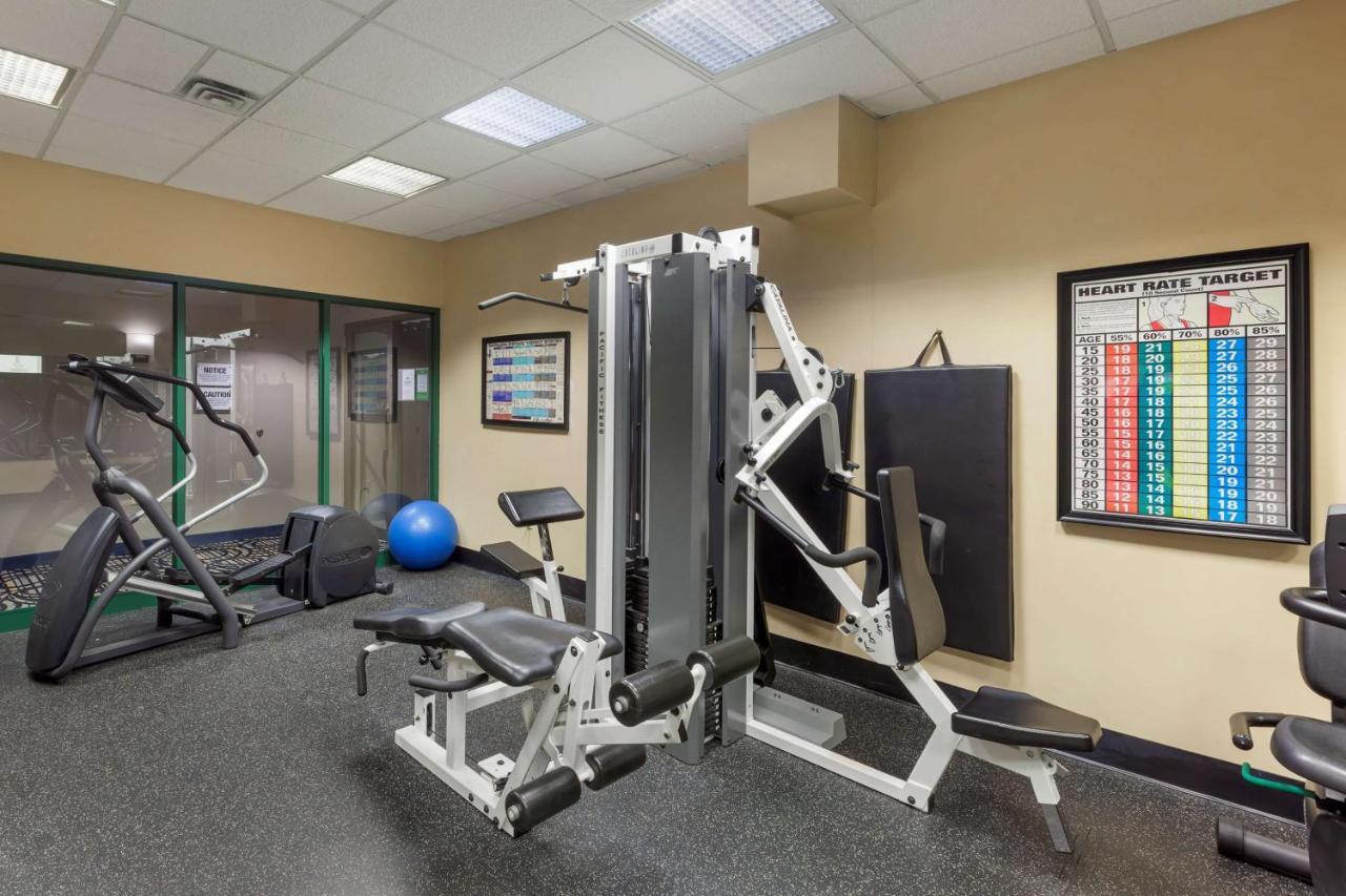Best Western Plus Orillia Hotel Экстерьер фото