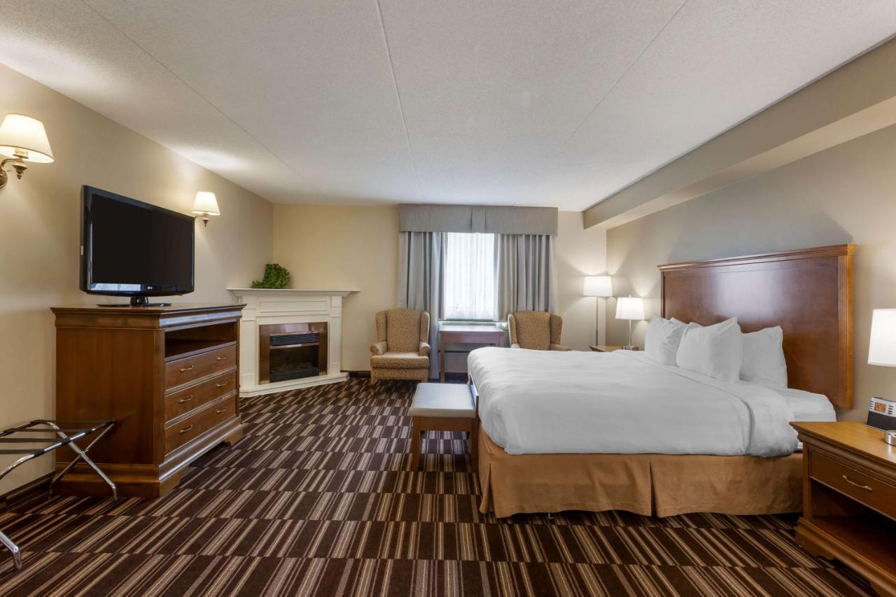 Best Western Plus Orillia Hotel Экстерьер фото