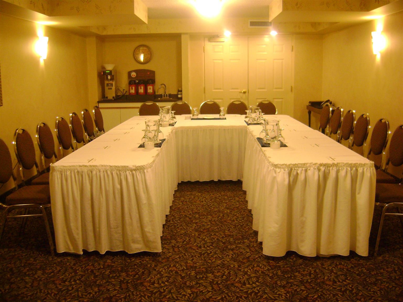 Best Western Plus Orillia Hotel Удобства фото