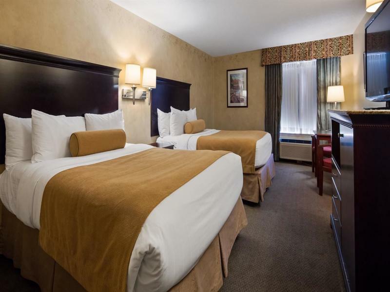 Best Western Plus Orillia Hotel Экстерьер фото